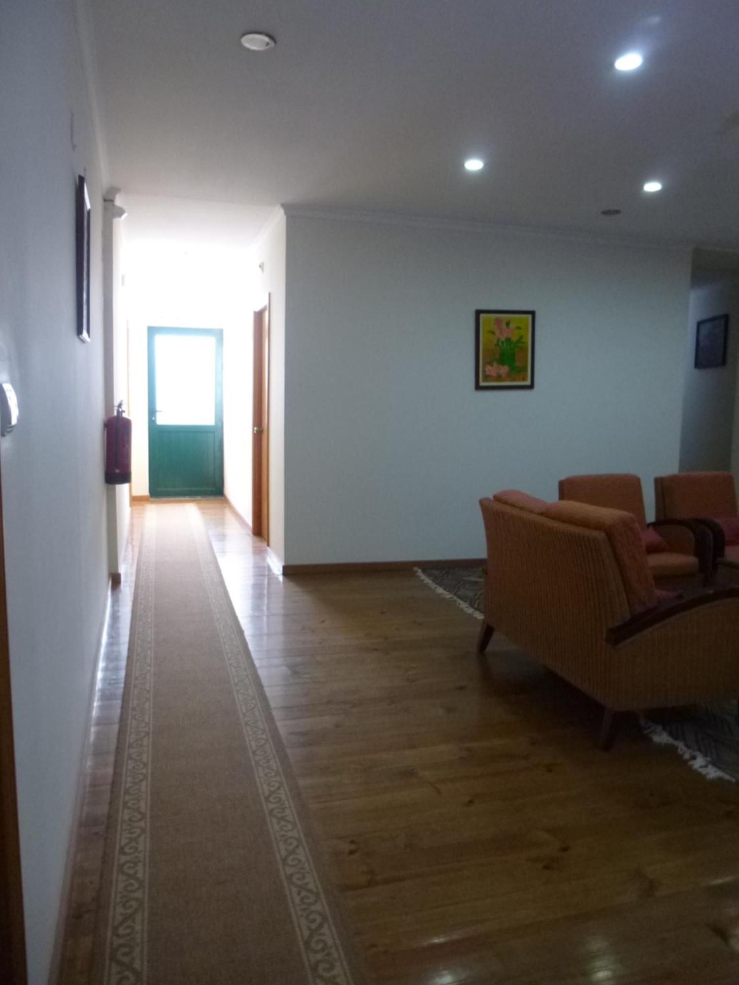 Отель Residencialusobrasileira Леса-да-Палмейра Экстерьер фото